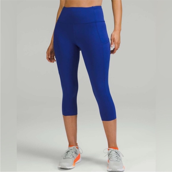 Lululemon Fast & Free 19” crop leggings. Royal Blue. Size...